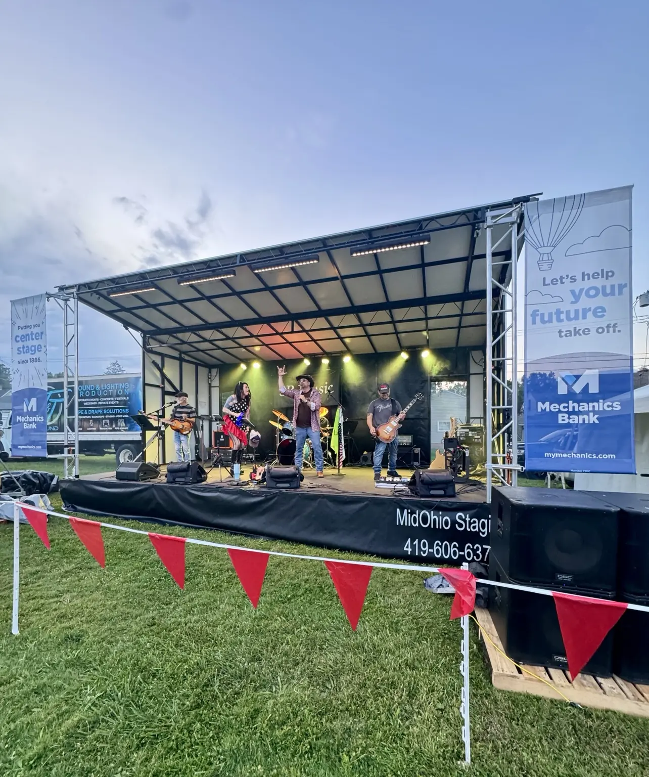 MidOhio Staging mobile stage deployed for the Ashland BalloonFest celebration.